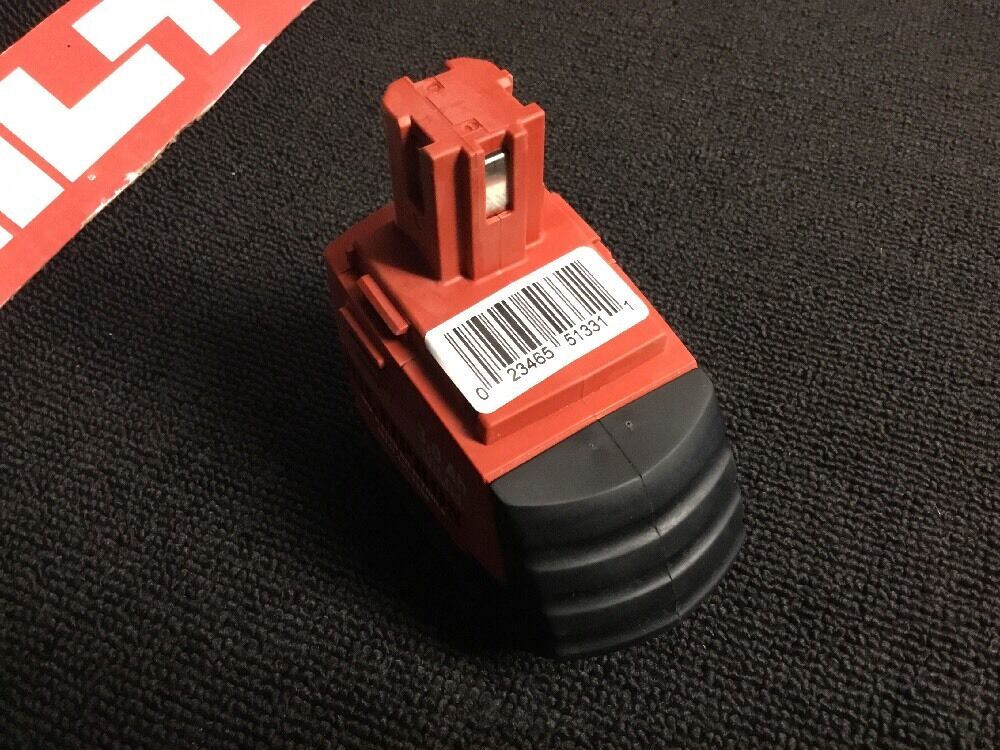 HILTI BATTERY SFB 155 3.0 AH, DISPLAY, FREE HAT INCLUDED