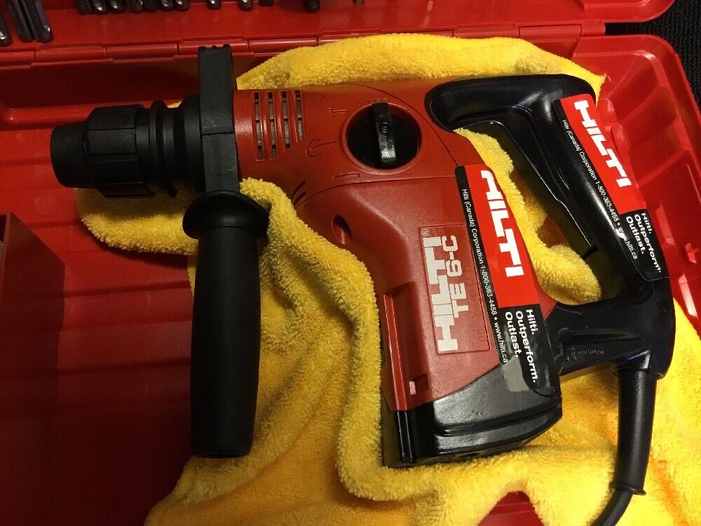 HILTI TE 6-C HAMMER DRILL, PREOWNED, FREE GRINDER, LOT OF EXTRAS, FAST SHIP