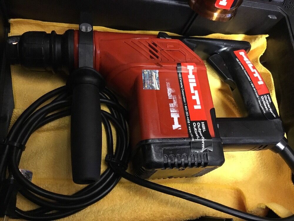 HILTI TE 15, PREOWNED, FREE THERMO, BITS, AND A LOT OF MORE