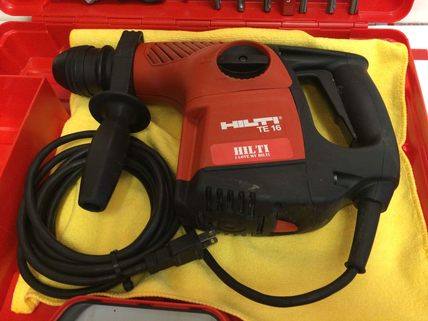 HILTI TE 16, MINT CONDITION, FREE BITS, A LOT OF EXTRAS