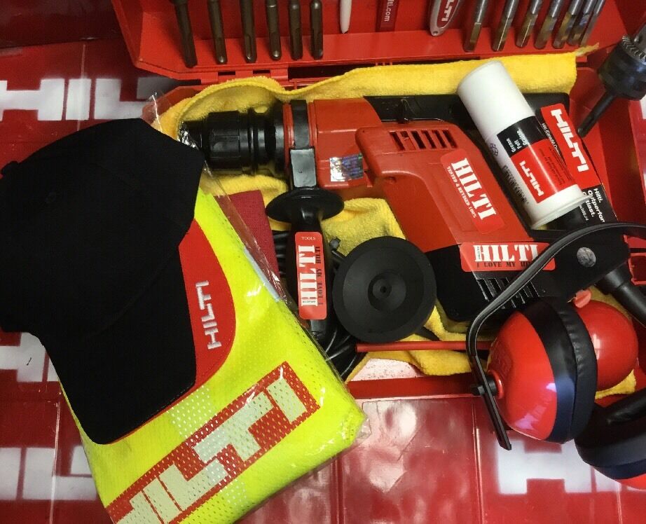 HILTI TE 5 HAMMER DRILL, PREOWNED, LOADED BITS,