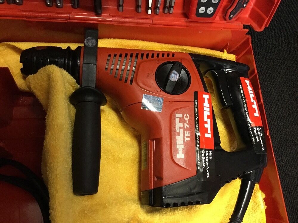 HILTI TE 7-C, PREOWNED, FREE LASER METER, BITS,  CHISEL, LOT OF EXTRA