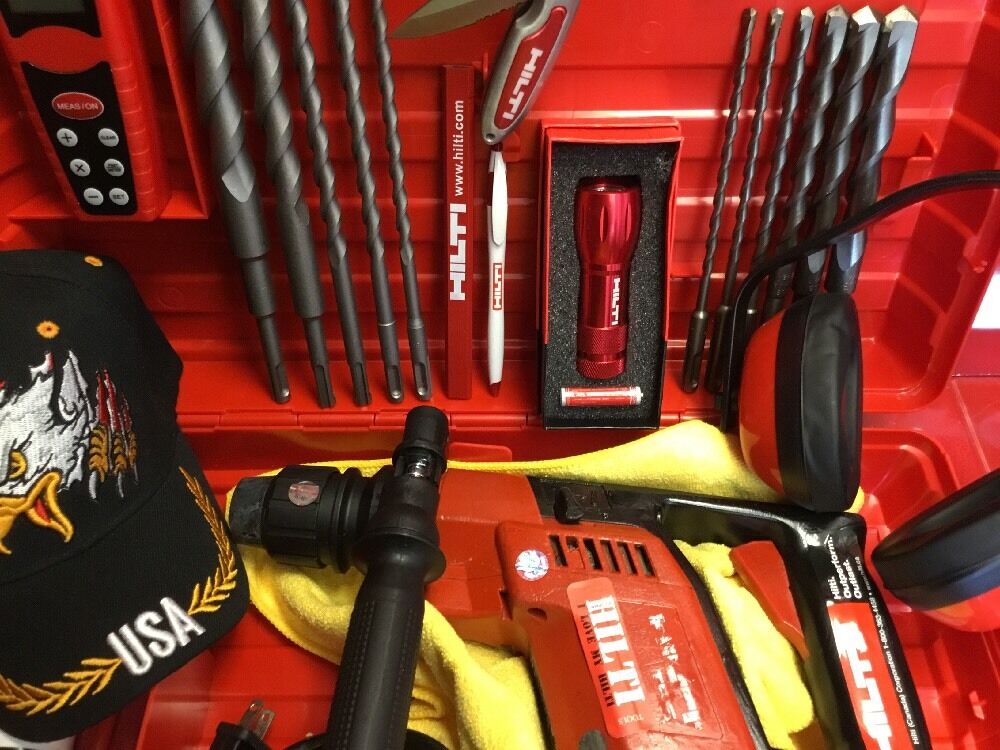 HILTI TE 5 , PREOWNED EXCELLENT CONDITION, free knife, bit , pen , laser , vest,