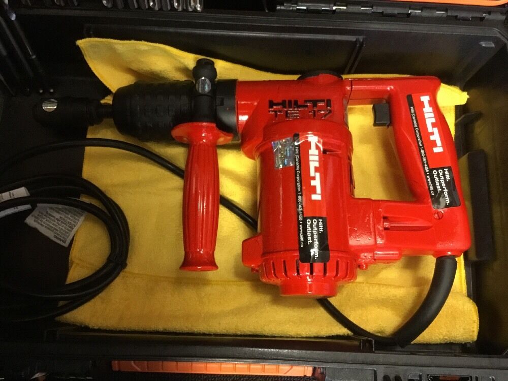 HILTI TE 17, PREOWNED, FREE LASER METER, BITS, A LOT OF EXTRAS,