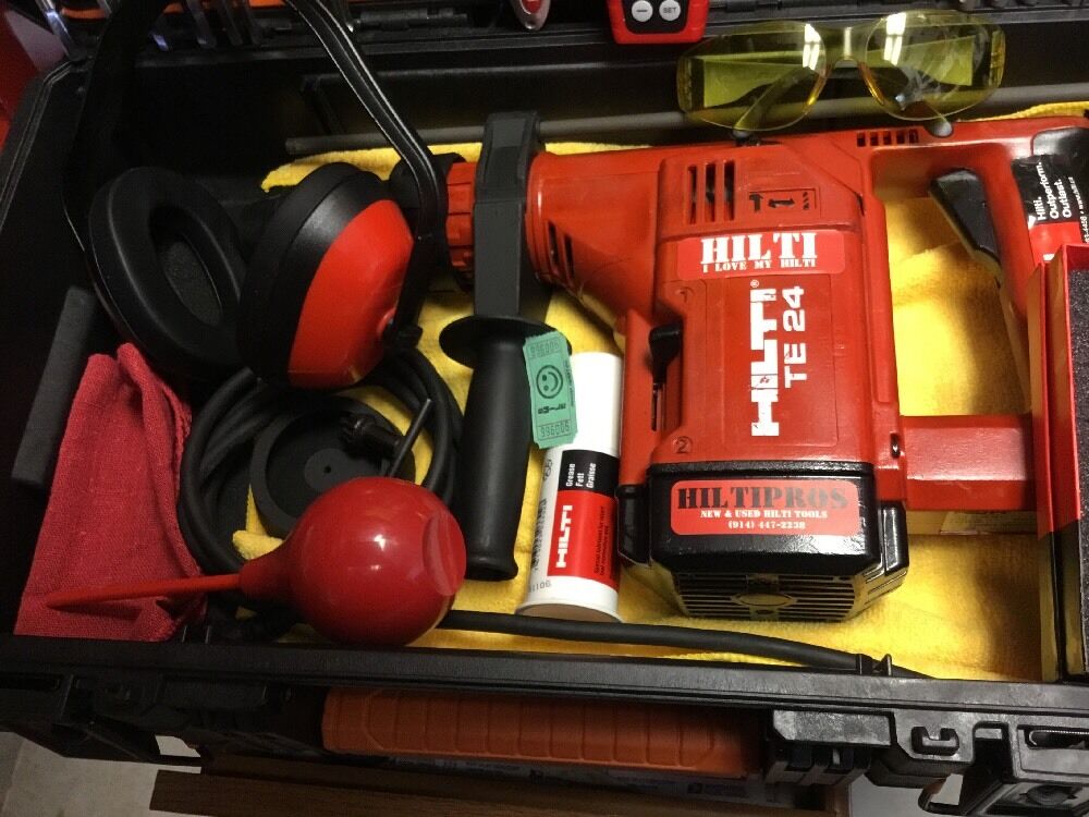 HILTI TE 24 , PREOWNED EXCELLENT CONDITION Free Bits Knife Hat Laser Vest