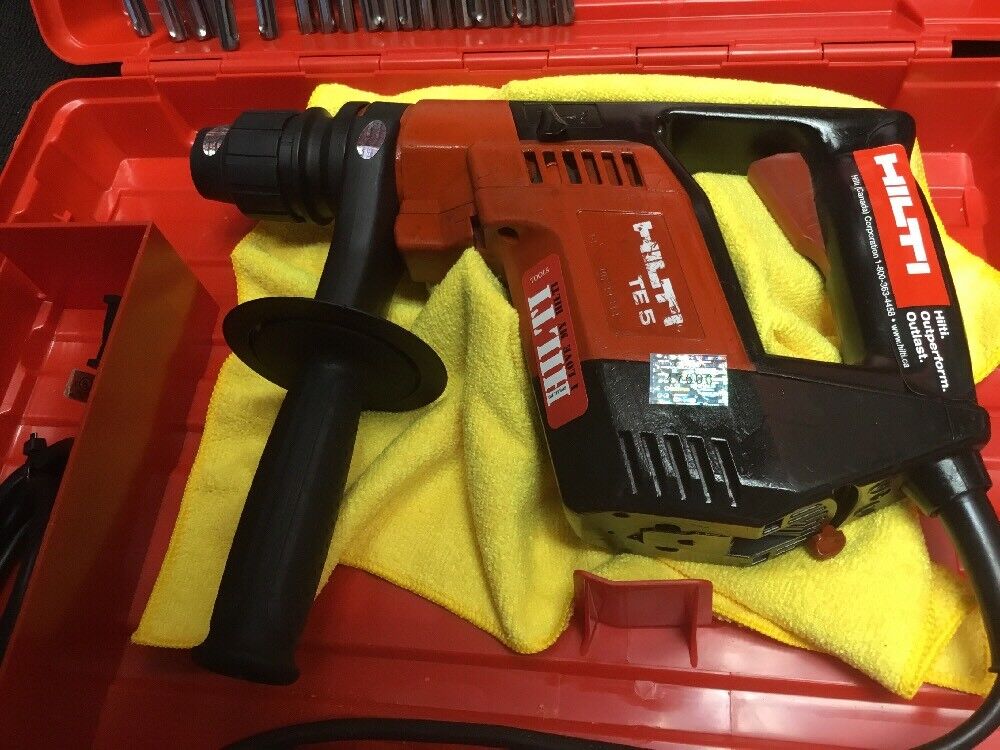 HILTI TE 5 HAMMER DRILL PREOWNED,REINFORCED HANDLE, FREE GRINDER