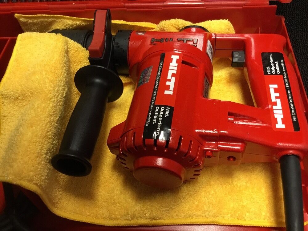 HILTI TE 17 GREAT CONDITION, FREE TABLET, BITS AND EXTRAS