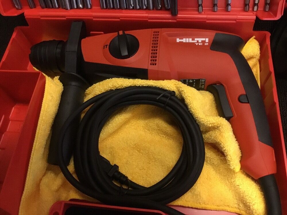 HILTI TE 2 DRILL, NEW, FREE HILTI GRINDER 450-S, A LOT OF EXTRA,