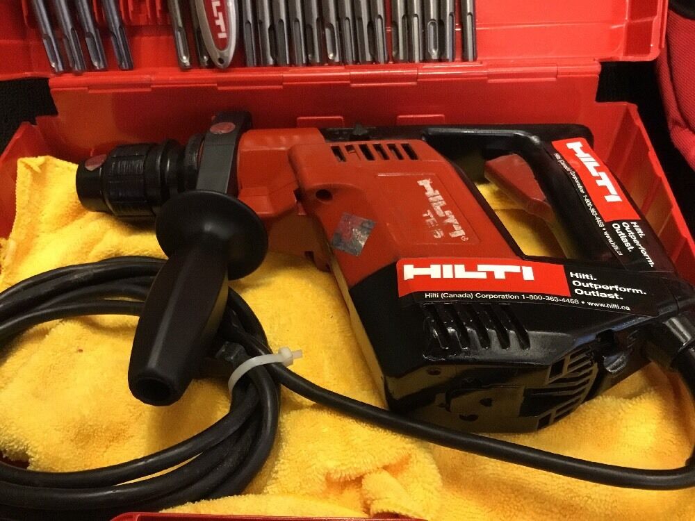 HILTI TE 5 PREOWNED, FREE COFFEE MUG, BITS, LOT OF EXTRAS