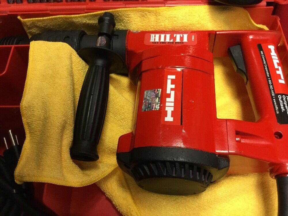 HILTI TE 22 DRILL, PREOWNED, FREE BITS AND EXTRAS, FREE COFFEE MUG