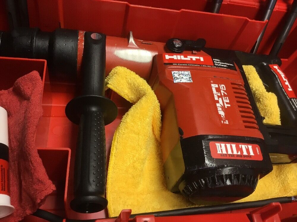 HILTI TE 75 HAMMER DRILL, PREOWNED, FREE BITS & EXTRAS