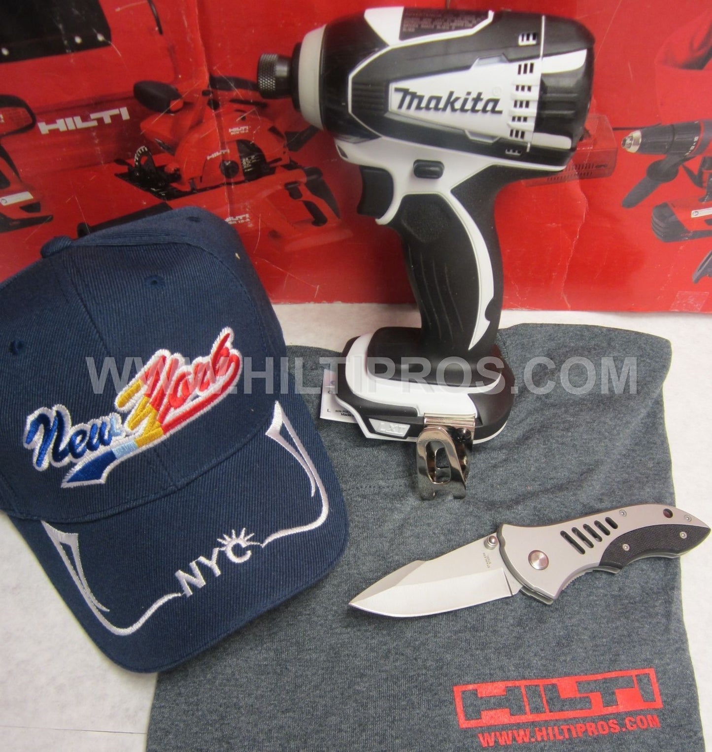 MAKITA IMPACT DRIVER 18 V , STRONG , L@@K ,FREE SHIRT, KNIFE, HAT, FAST SHIP