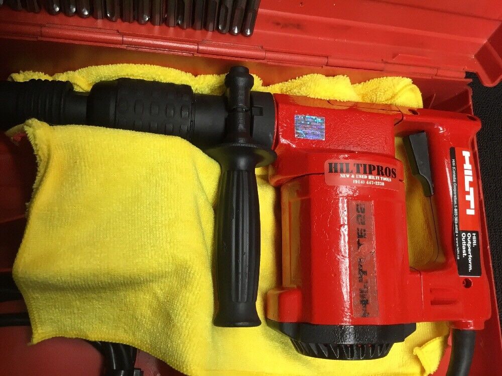 HILTI TE 22 HAMMER DRILL,PREOWNED, FREE SPEAKER,  EXTRAS,