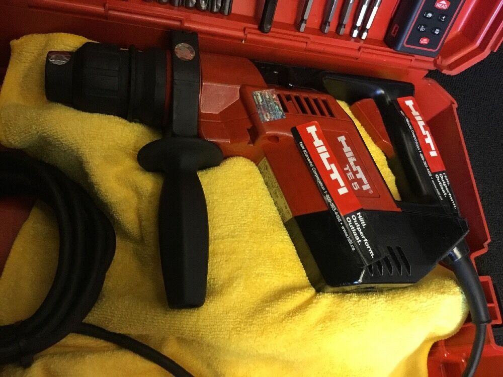 HILTI TE 5 PREOWNED, FREE LASER METER, BITS, A LOT OF ITEMS