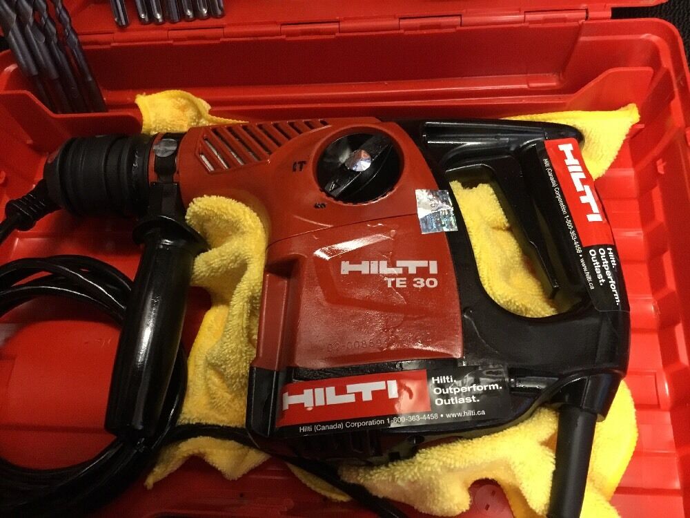 HILTI TE 30, PREOWNED , FREE LASER METER, BITS, EXTRAS