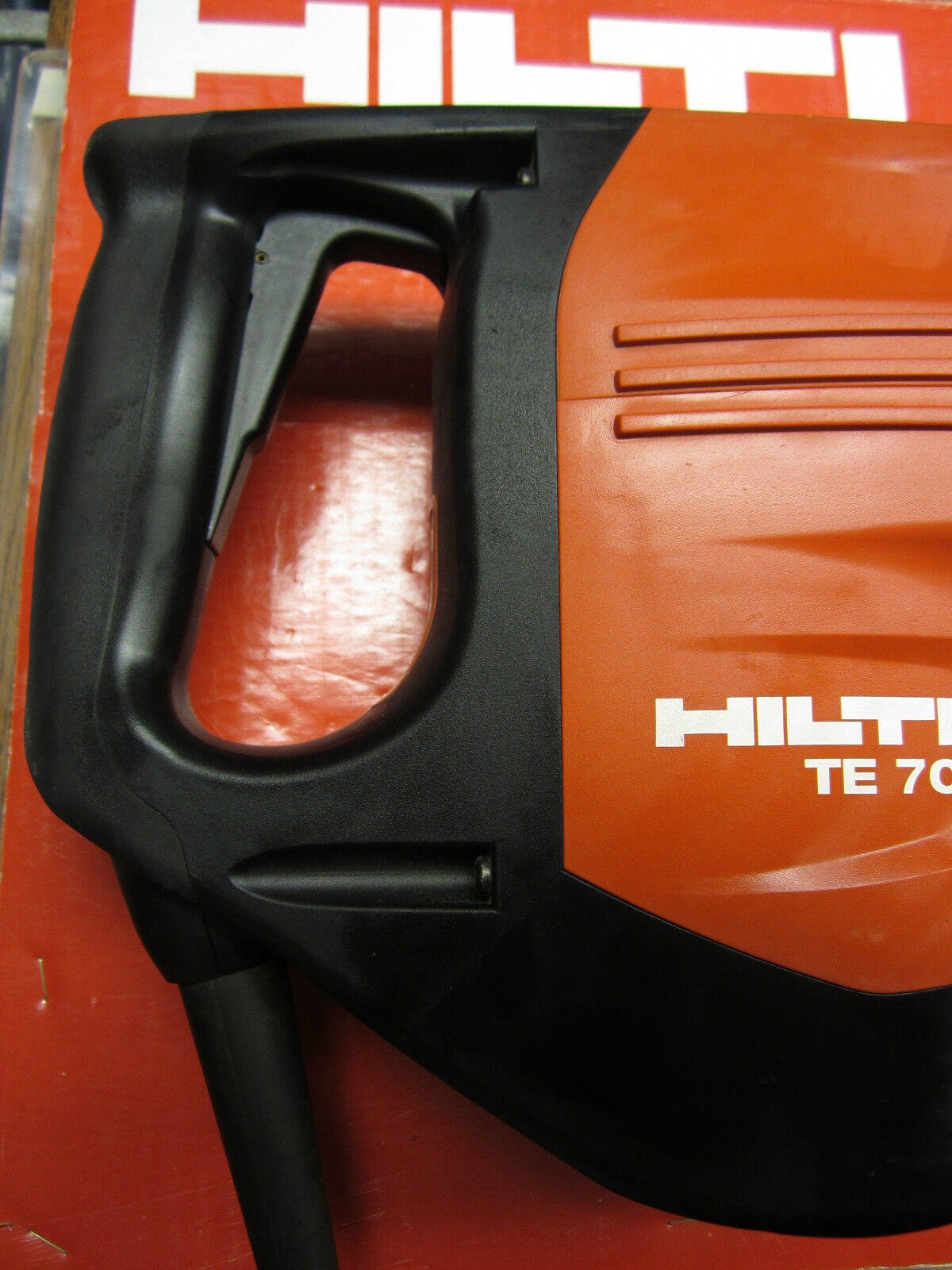 HILTI TE 70 HAMMER DRILL, LATEST MODEL, NEW, STRONG, ORIGINAL