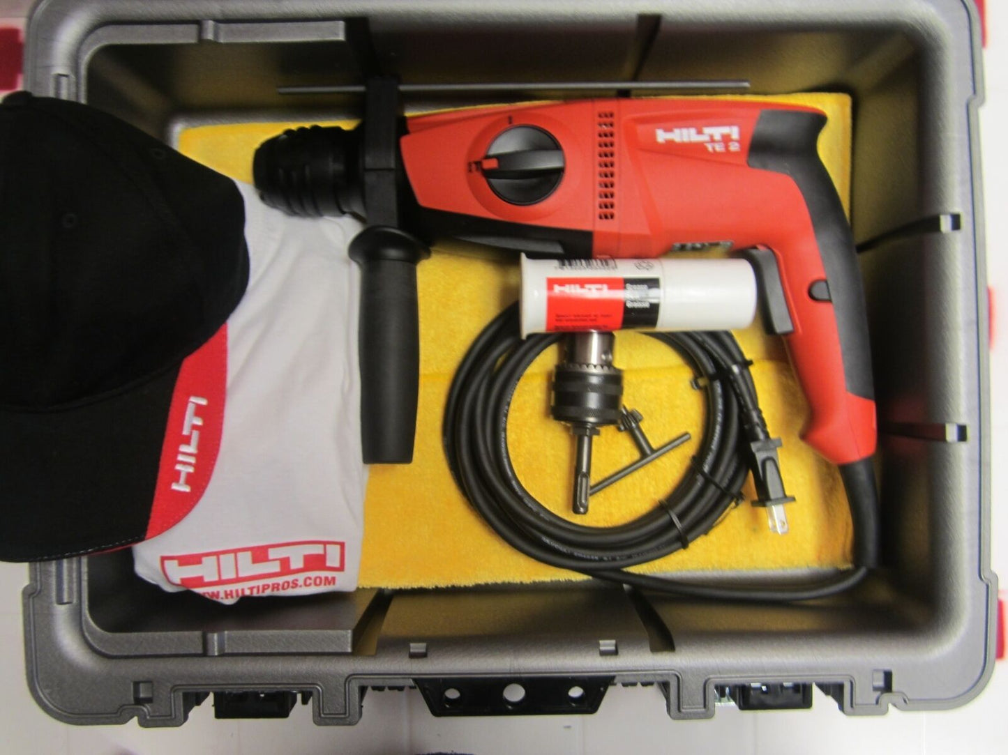 HILTI TE 2  ,SDS PLUS ADAPTOR &  BIT SET , BRAND NEW, ORIGINAL