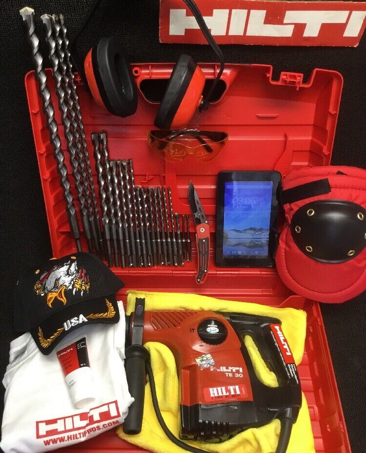 HILTI TE 30 HAMMER DRILL, PREOWNED, FREE TABLET, BITS, A LOT EXTRAS