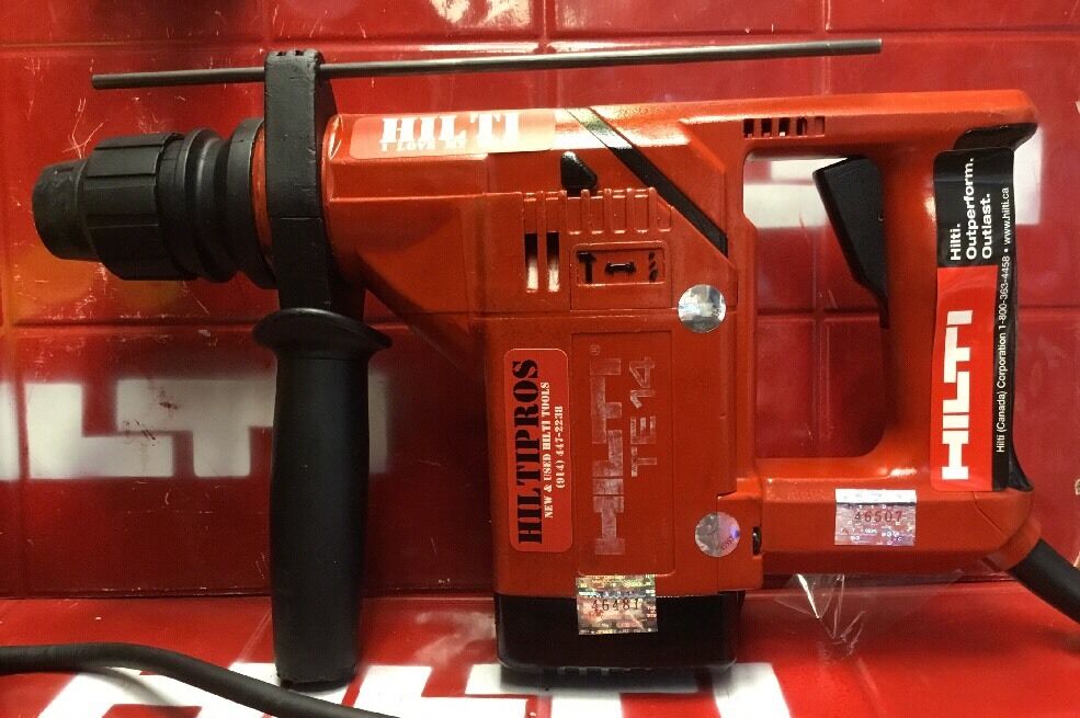 HILTI TE 14 HAMMER DRILL, NICE BAG , LOAD BITS , KNIFE