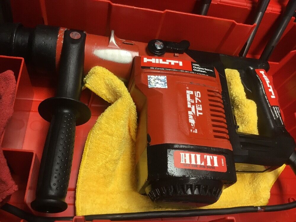 HILTI TE 75 HAMMER DRILL, PREOWNED, FREE BITS & EXTRAS