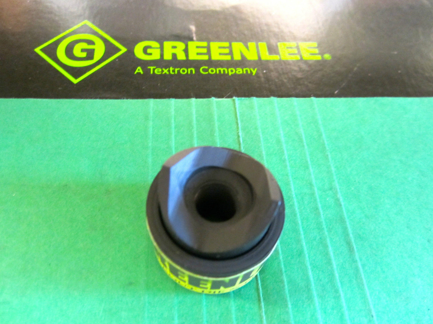 GREENLEE KNOCKOUT SET 1/2'' DIE PUNCH & MINT CONDITION, ORIGINAL,