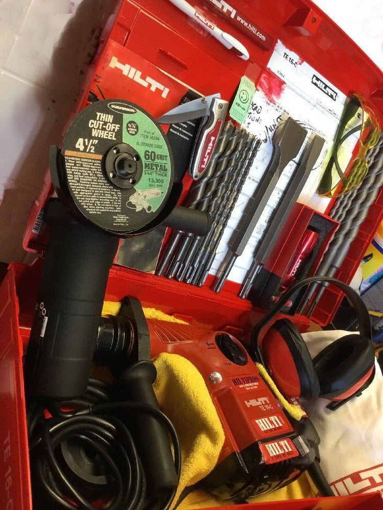 HILTI TE 16C DRILL, EXCELLENT CONDITION, WITH COMPLETE BITS SET,