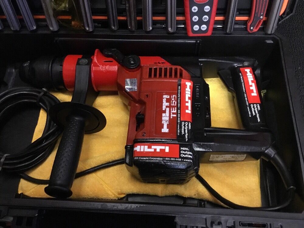 HILTI TE 55 HAMMER DRILL, PREOWNED, FREE LASER METER, A LOT OF EXTRAS, FAST SHIP