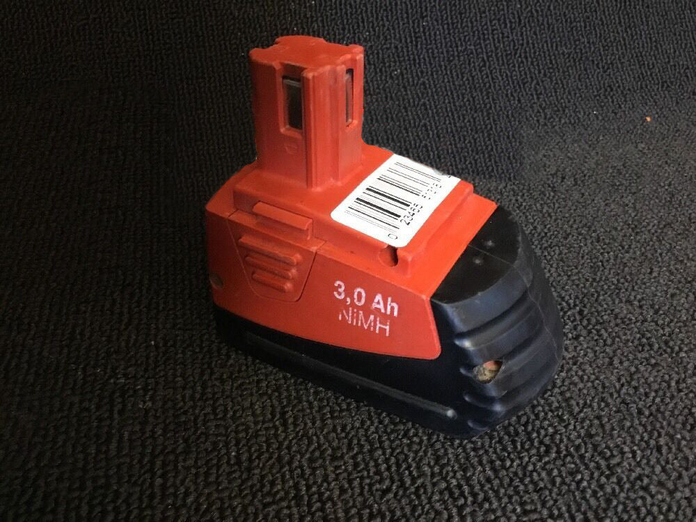 HILTI BATTERY SFB 126 - 12V 3.0AH, PREOWNED, FREE HAT