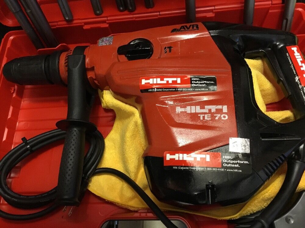 HILTI TE 70 AVR, PREOWNED, FREE LASER METER, BITS , CHISELS