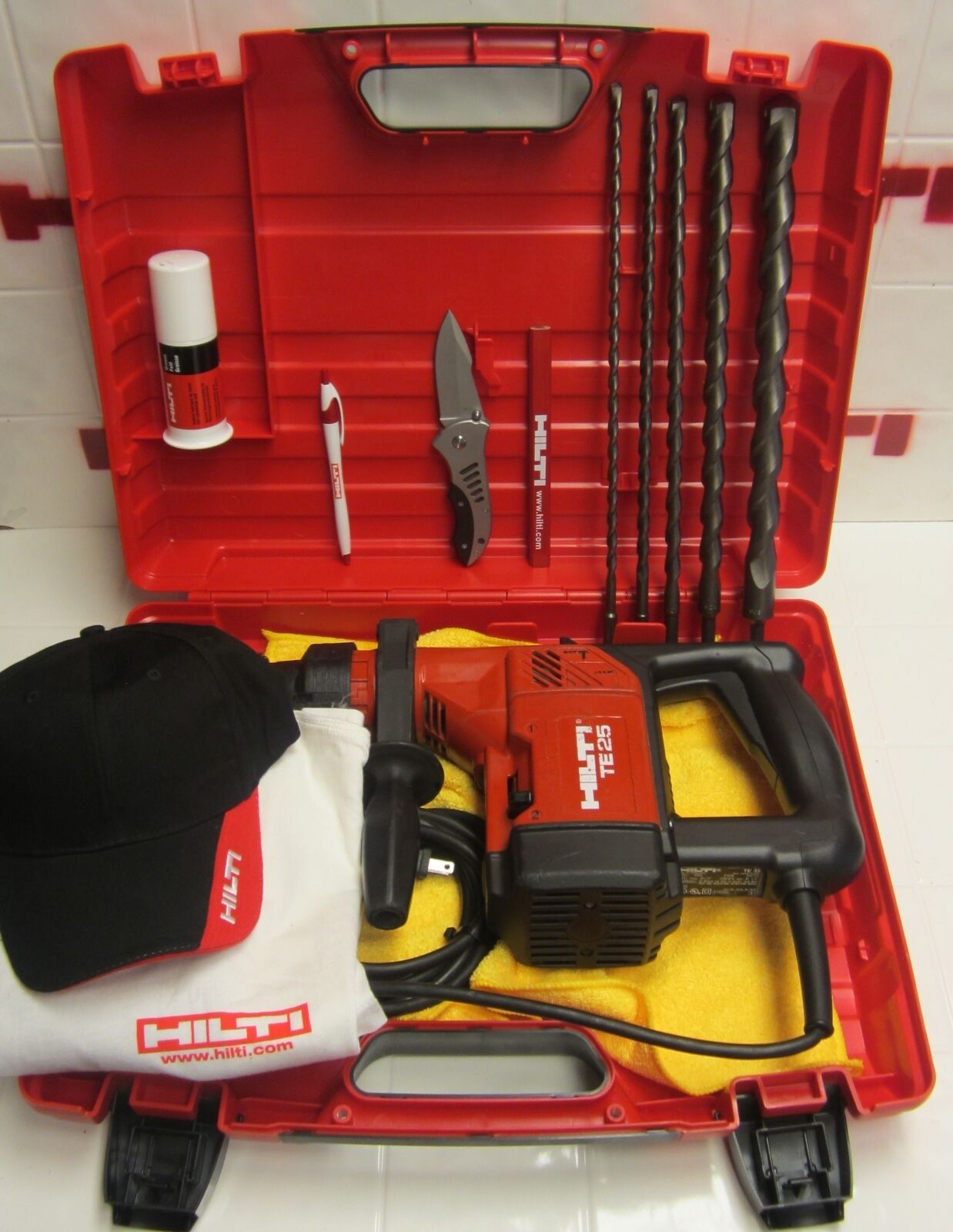 HILTI TE 25, PREOWNED, FREE BITS AND A LOT OF EXTRAS