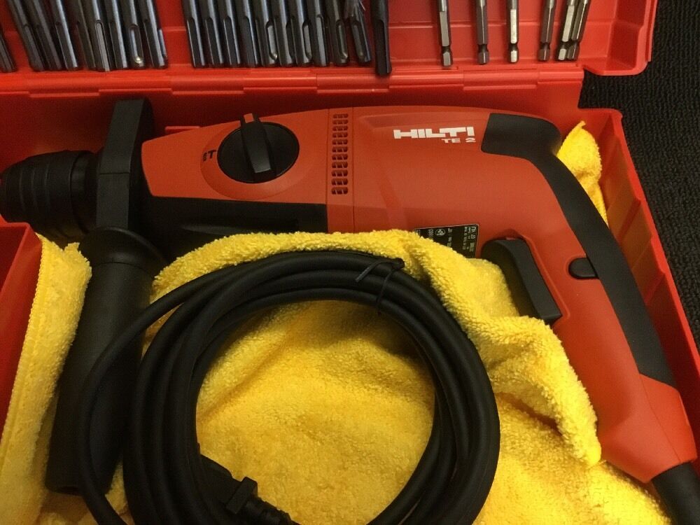 HILTI TE 2 HAMMER DRILL, NEW, FREE GRINDER, BITS, A LOT OF EXTRAS