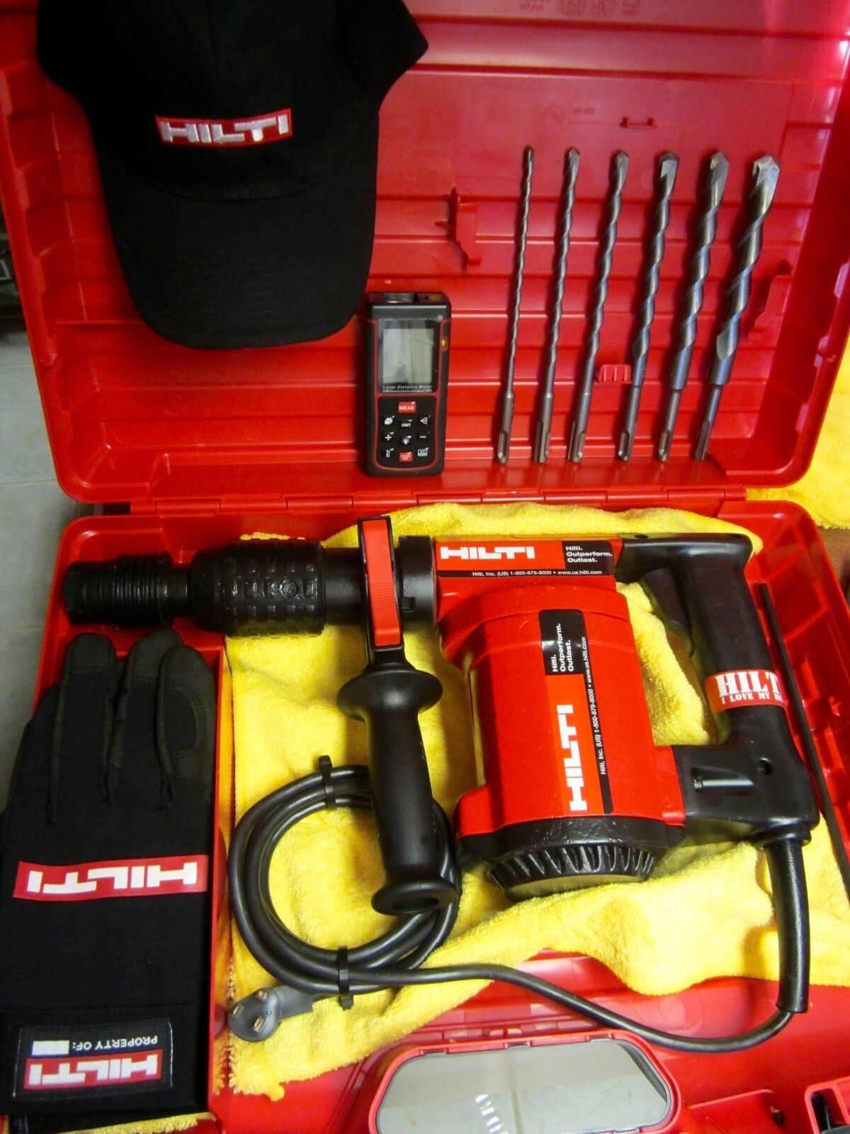 HILTI TE 22 DRILL, GREAT CONDITION, FREE LASER METER, EXTRAS