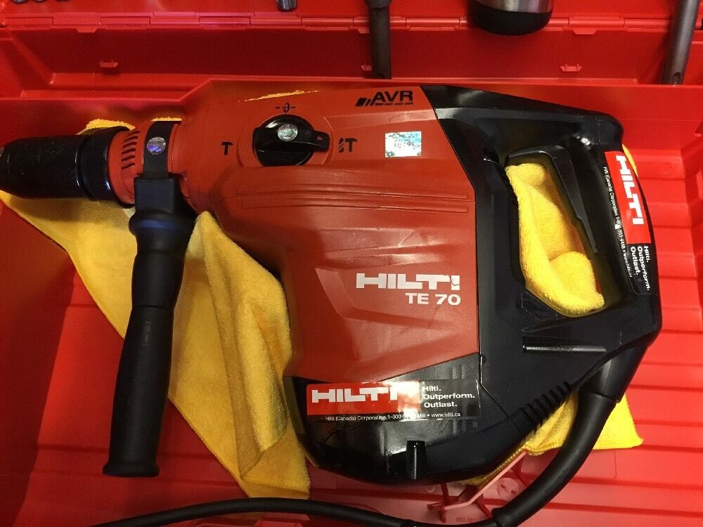 HILTI TE 70 AVR PREOWNED, FREE COFFEE MUG, BITS AND CHISELS