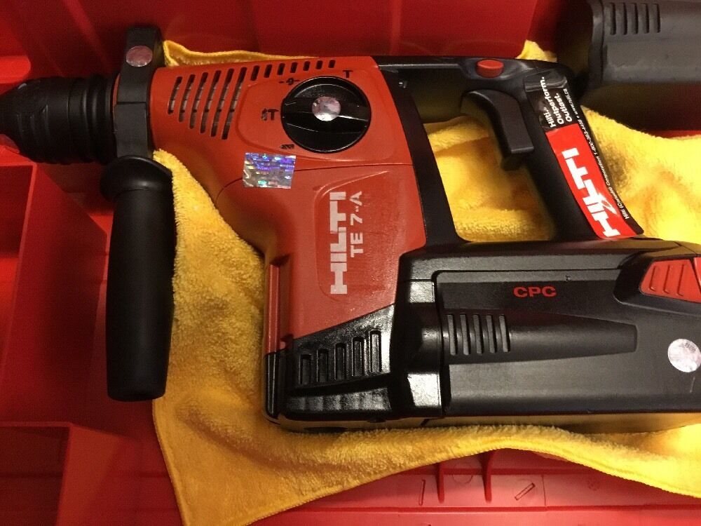 HILTI TE 7-A PREOWNED, FREE TABLET, BITS, CHISEL, EXTRAS