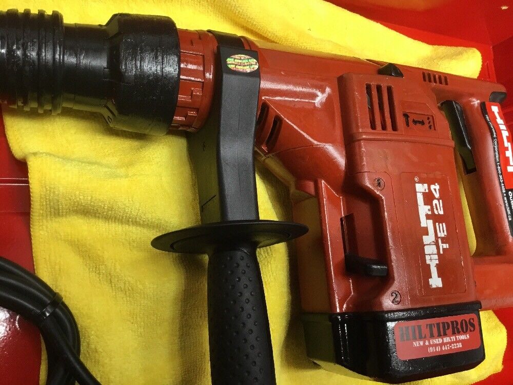 HILTI TE 24 HAMMER DRILL, PREOWNED, FREE KNIFE SET, EXTRAS,