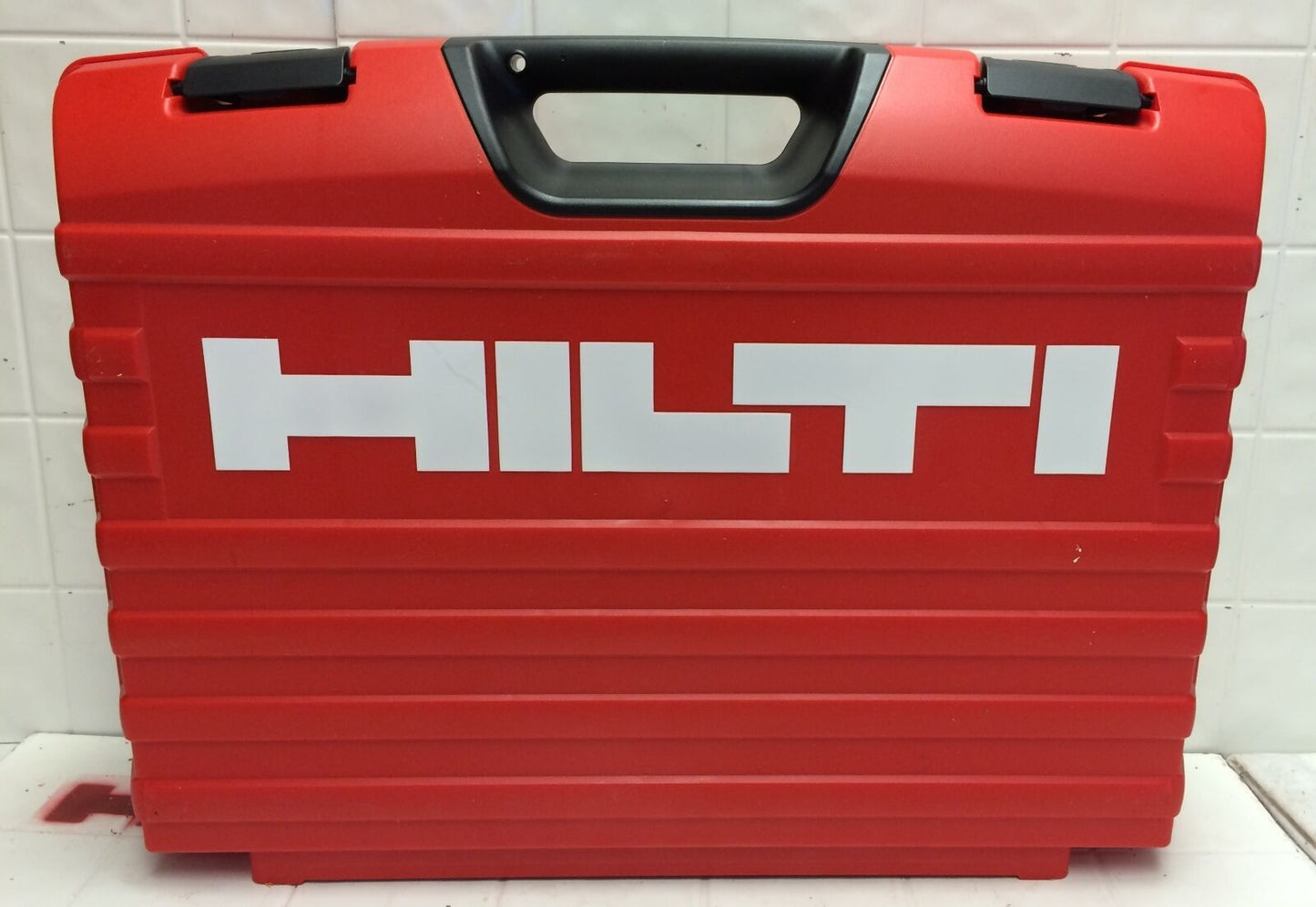 HILTI TE 74 PREOWNED, FREE BITS, CHISELS, HILTI HAT