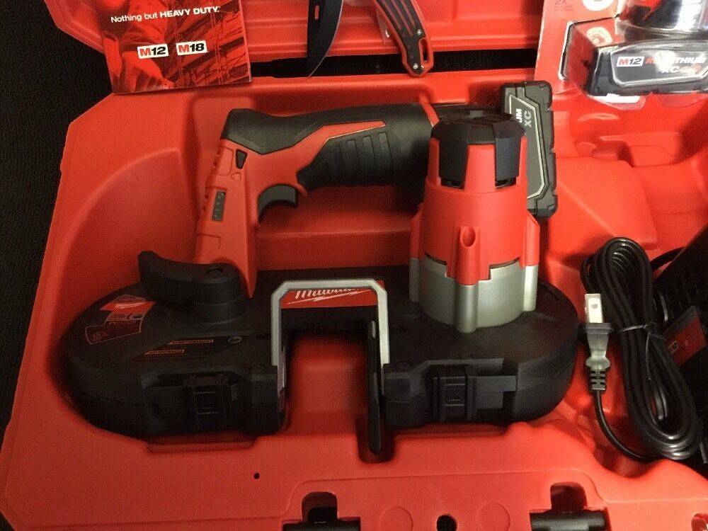 MILWAUKEE M12 CORDLESS BAND SAW,NEW, 2 BATTERIES, FREE GRINDER