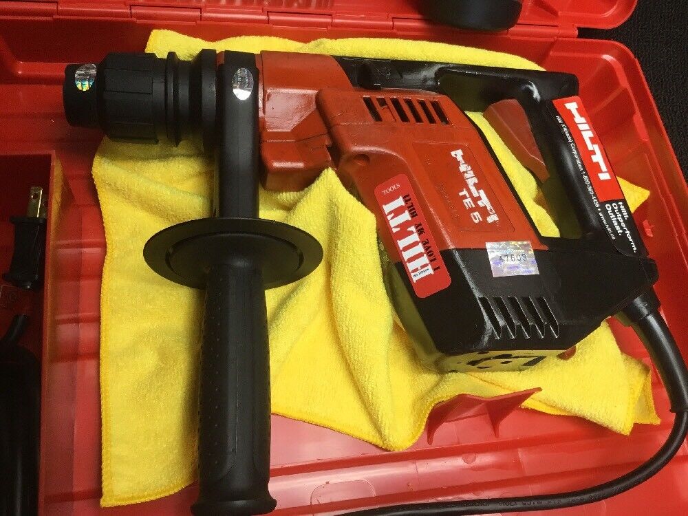 HILTI TE 5 HAMMER DRILL PREOWNED,REINFORCED HANDLE, FREE COFFEE MUG