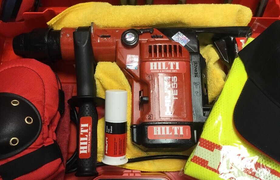 HILTI TE 55 HAMMER DRILL, L@@K, NICE  CONDITION, FREE HILTI THERMO, FAST SHIP