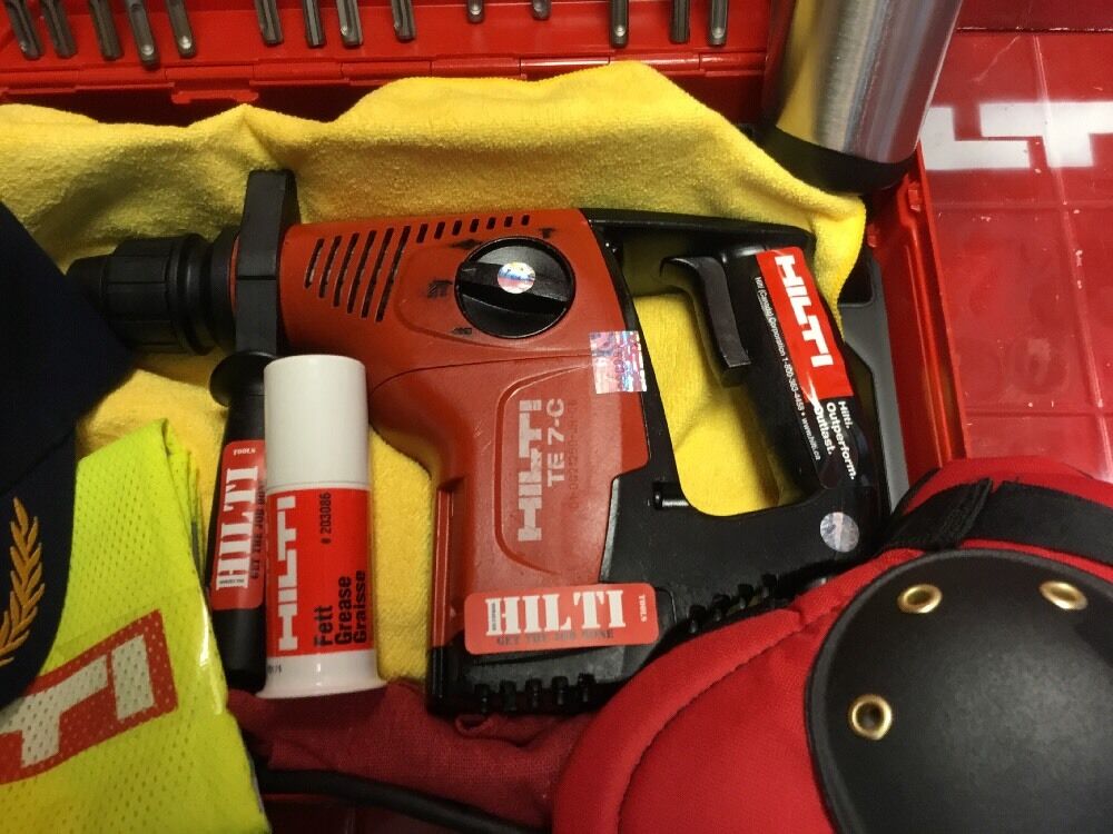 HILTI TE 7-C HAMMER DRILL,PREOWNED, FREE HILTI COFFE MUG