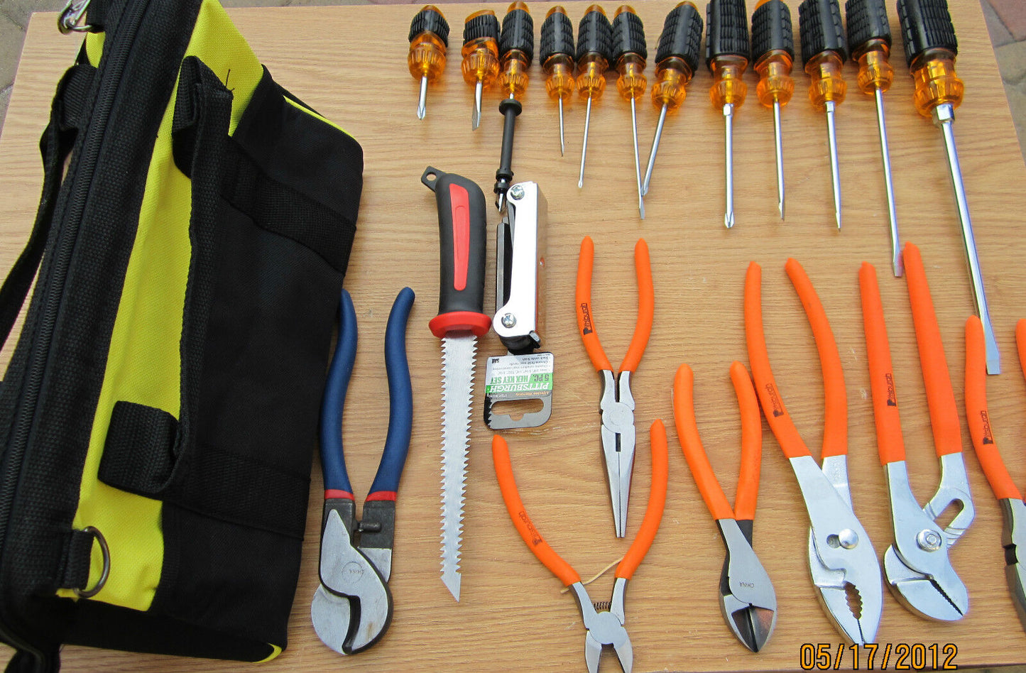 ELECTRICIAN/ PLUMBER  TOOLS  22 PCS,