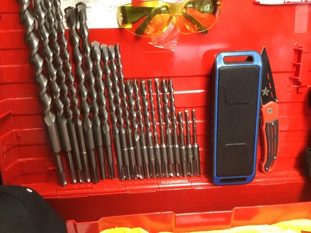 HILTI TE 24 HAMMER DRILL, PREWONED, FREE SPEAKER, BITS, BUNCH EXTRAS