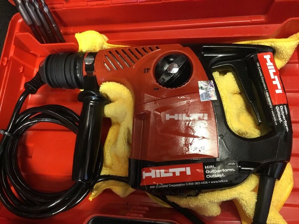 HILTI TE 30, PREOWNED , FREE LASER METER, BITS, EXTRAS