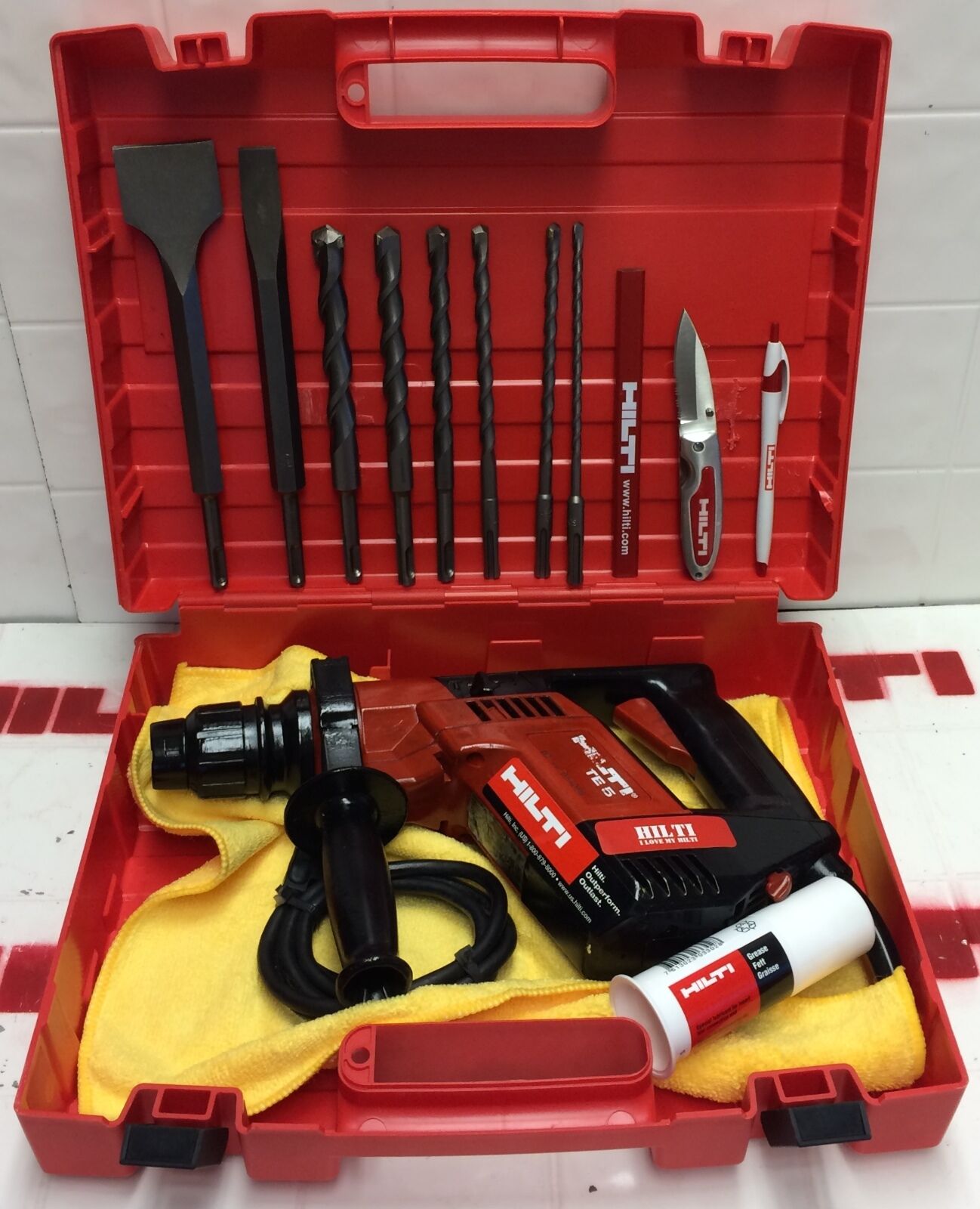 HILTI TE 5, PREOWNED, STRONG, FREE BITS, HILTI KNIFE, FAST SHIP