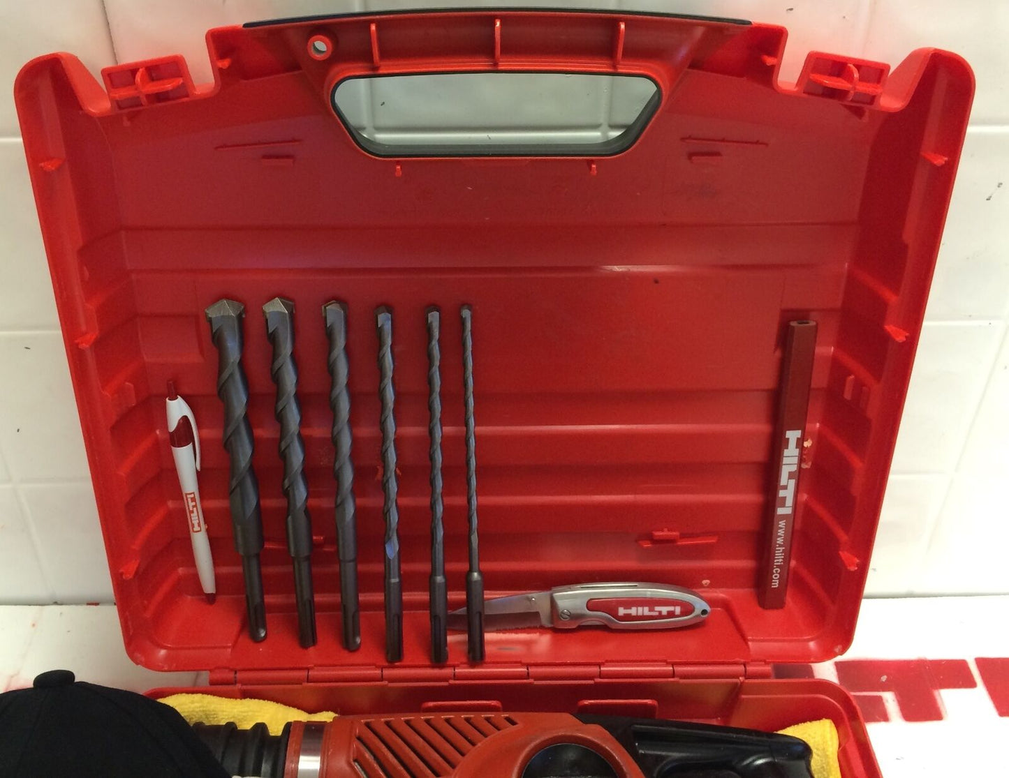 HILTI TE 16, PREOWNED, ORIGINAL, STRONG, DURABLE, FREE DRILL BITS,