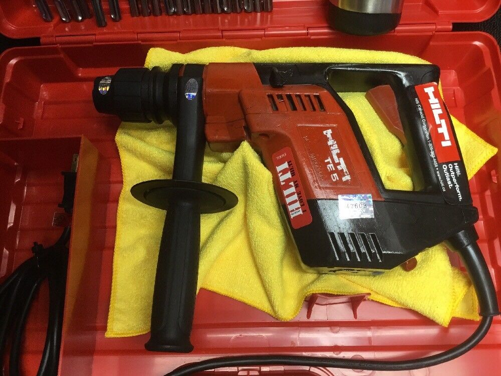 HILTI TE 5 HAMMER DRILL PREOWNED,REINFORCED HANDLE, FREE COFFEE MUG