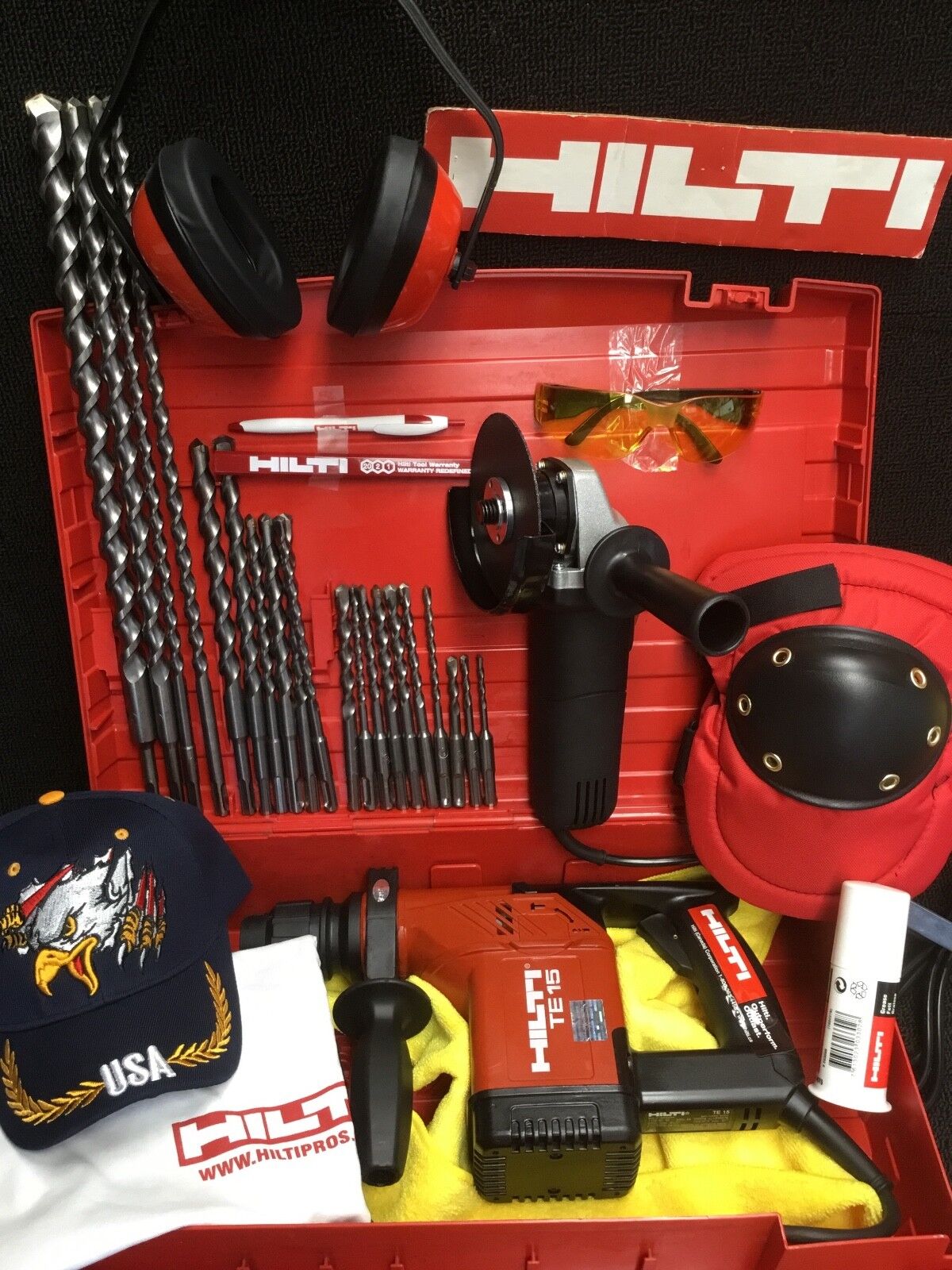 HILTI TE 15 HAMMER DRILL, USED ONLY AS DISPLAY, MADE IN GERMANY, FREE EXTRAS