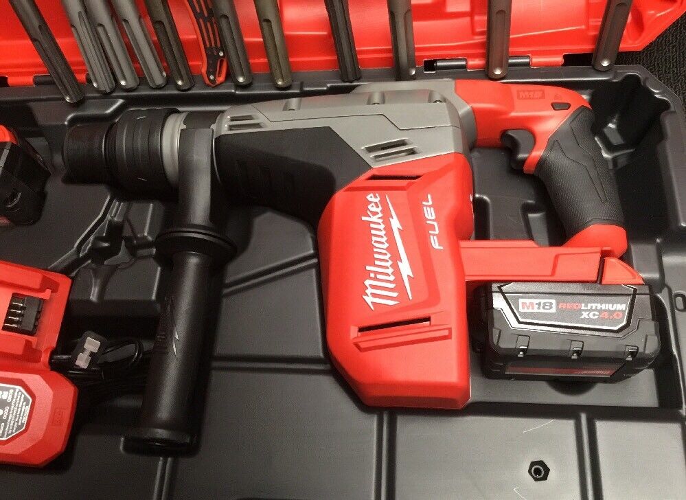 MILWAUKEE CORDLESS HAMMER DRILL, SDS MAX, FREE THERMO, BUNCH EXTRAS, FAST SHIP