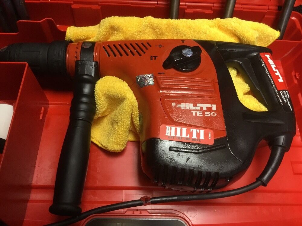 HILTI TE 50, PREOWNED, FREE BITS & CHISEL, LASER DISTANCE METER, FAST SHIP