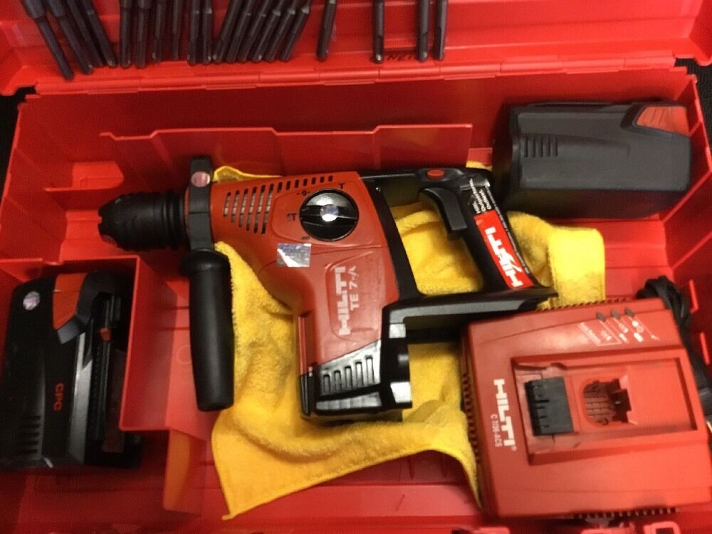 HILTI TE 7-A PREOWNED, FREE TABLET, BITS, CHISEL, EXTRAS